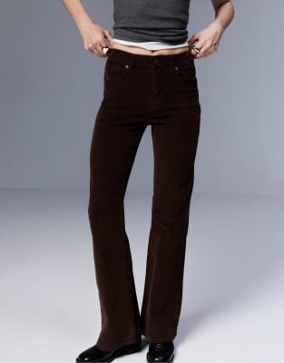 Stradivarius - D74 - Pantalon évasé en velours côtelé - Marron-Brown