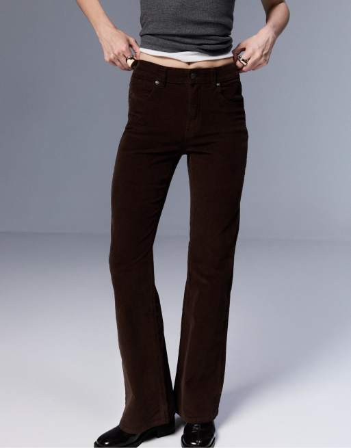 Stradivarius - D74 - Pantalon évasé en velours côtelé - Marron, 3 de 4
