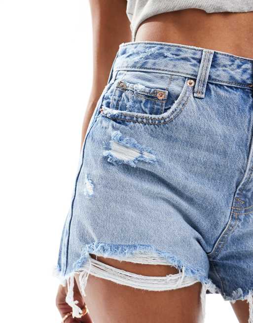 Stradivarius D75 ripped denim shorts in medium blue