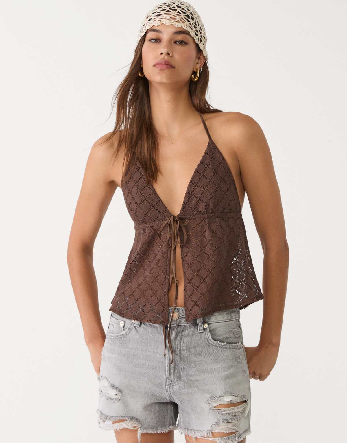 Stradivarius D75 ripped denim shorts in medium grey
