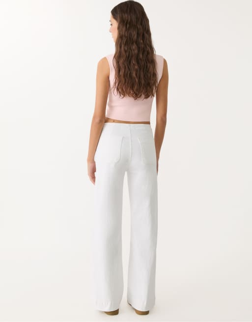Stradivarius D77 minimalist trousers with pockets in white, 3 of 4