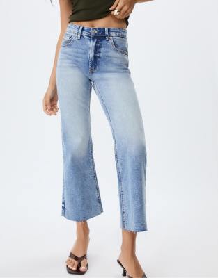 Stradivarius D78 Cropped Flared Jeans In Blue