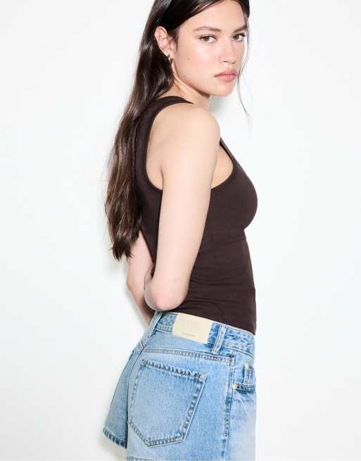 Stradivarius - D79 - Pantaloncini a vita bassa in denim blu medio, 2 di 4