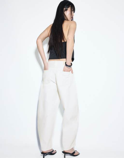 Stradivarius D80 barrel fit jeans in white, 2 of 4