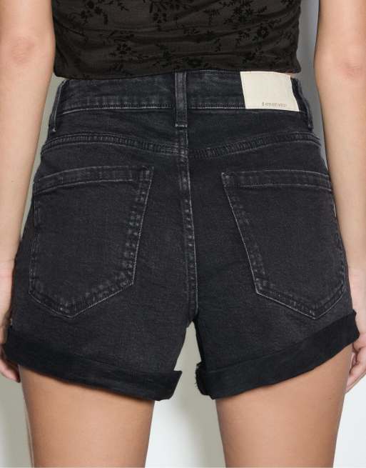 Stradivarius D85 slim mom shorts in light blue, 4 of 4