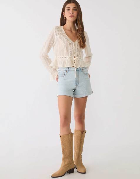 Stradivarius D85 slim mom shorts in mid blue - view 1