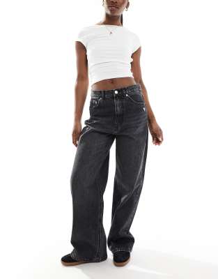 D88 straight leg jeans in black wash