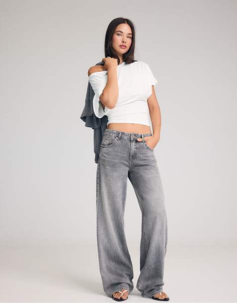 Stradivarius – D91 – Jeans in grauer Denim-Waschung mit niedrigem Bund und weitem Bein - view 1