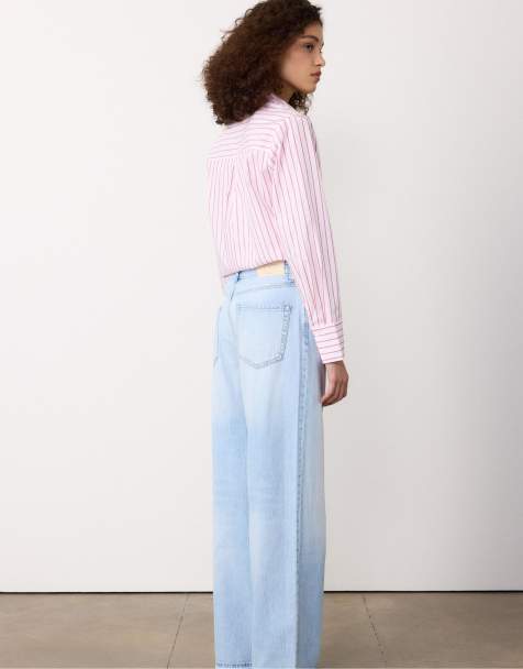 Stradivarius – D91 – Ljusblå jeans med låg midja och vida ben - view 1