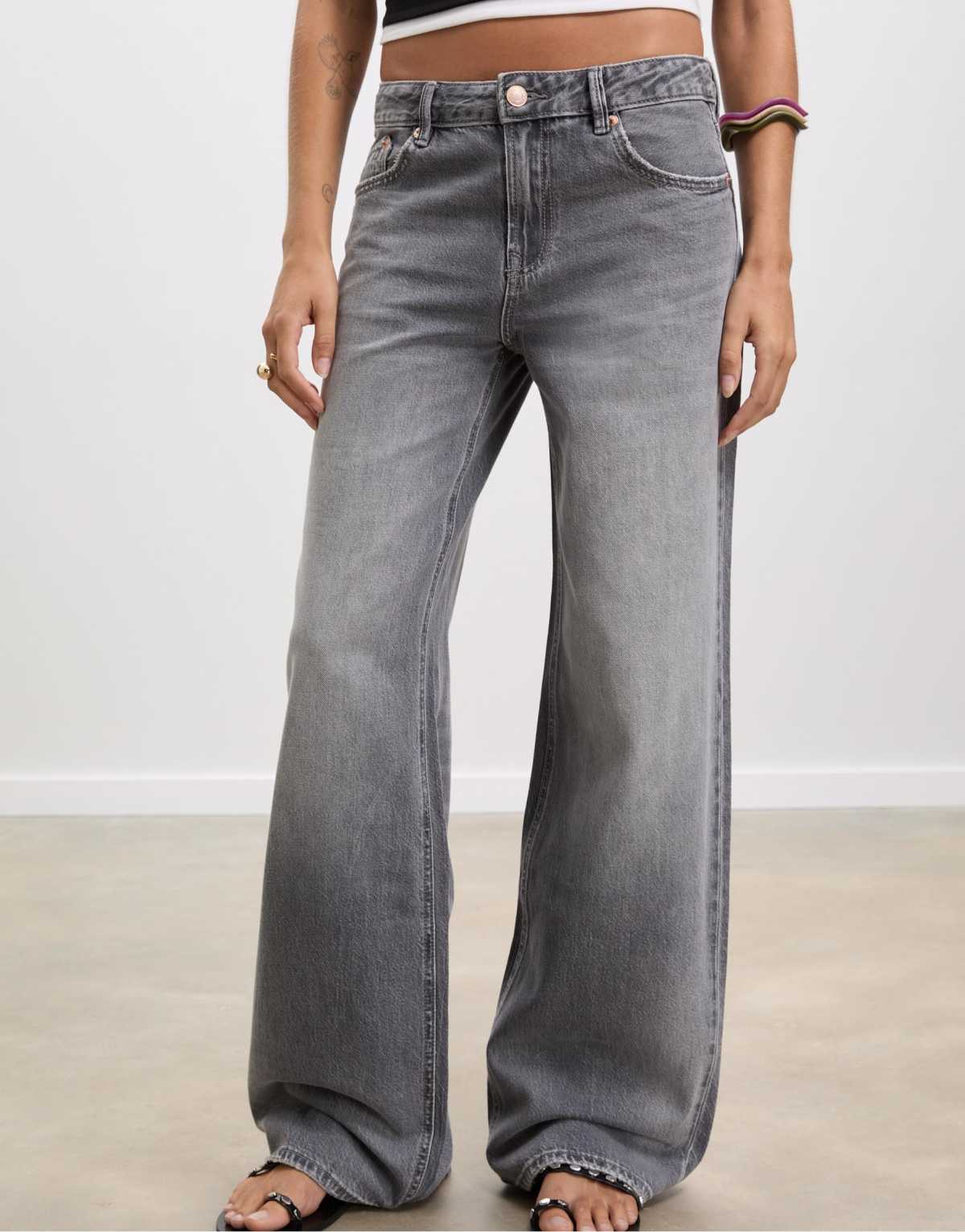 Stradivarius D91 low wide-leg jeans in grey denim wash