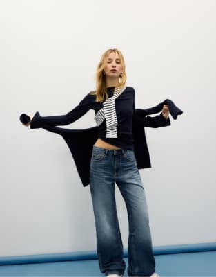 Stradivarius - D92 - Denim-Jeans in blauer Rinse-Waschung mit weitem, geradem Bein