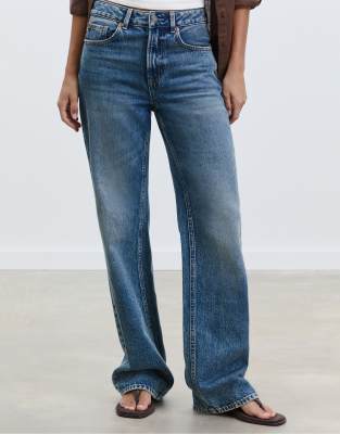 Stradivarius - D92 - Jean droit ample - Bleu foncé/brut délavé