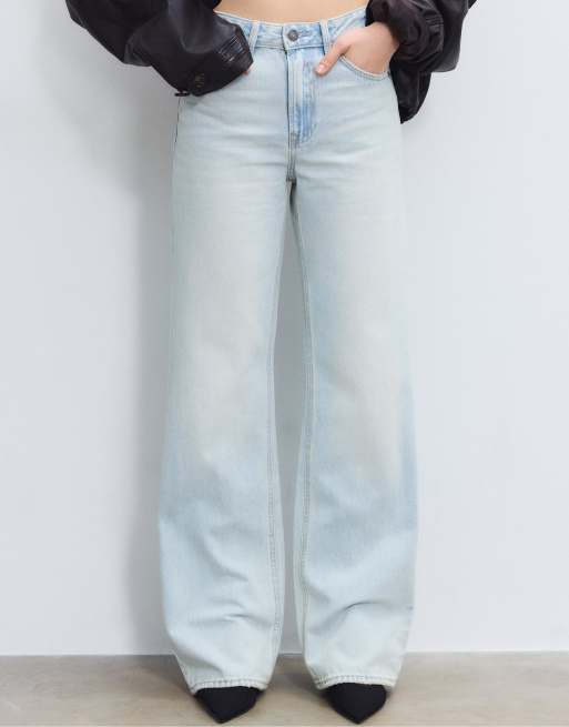 Stradivarius - D92 - Jeans met rechte wijde pijpen in licht bleekblauw, 2 van 4