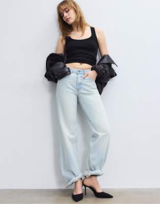 Stradivarius D92 straight wide-leg jeans in light bleach-Blue