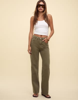 Stradivarius - D92 - Weite Straight Jeans in Khaki-Grün