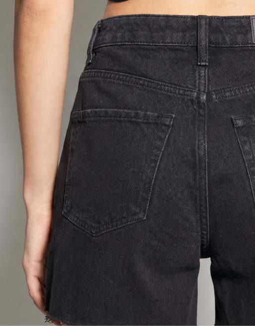 Stradivarius - D93 - Gescheurde short in zwart denim met wassing, 3 van 4