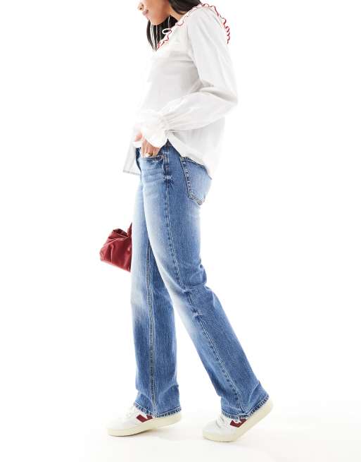 Stradivarius D98 straight leg jeans in medium wash, 2 of 5