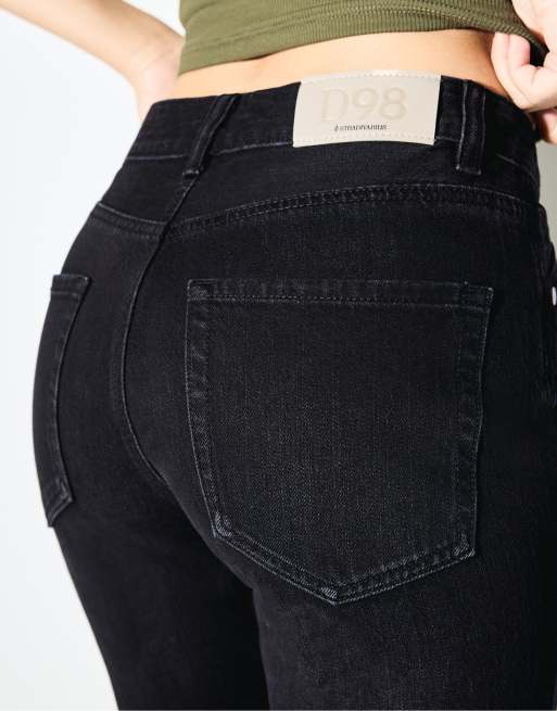 Stradivarius D98 straight-leg jeans in washed black, 4 of 7