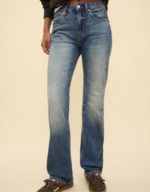 Stradivarius D98 straight-leg vintage effect jeans in medium denim wash, 4 of 4