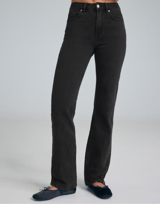 Stradivarius D98 Tall straight-leg jeans in black denim washed effect, 2 of 7