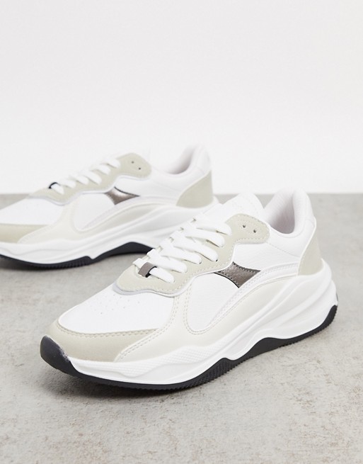 Stradivarius dad panel trainer with contrast sole in white