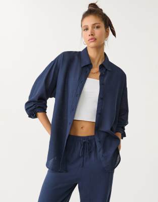 Stradivarius - Leinenmix-Hemd in Blau