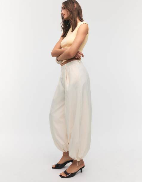 Stradivarius Darted technical sarouel trousers in ecru - view 1