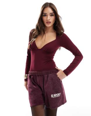 Stradivarius Stradivarius deep v neck long sleeve body in burgundy-Red
