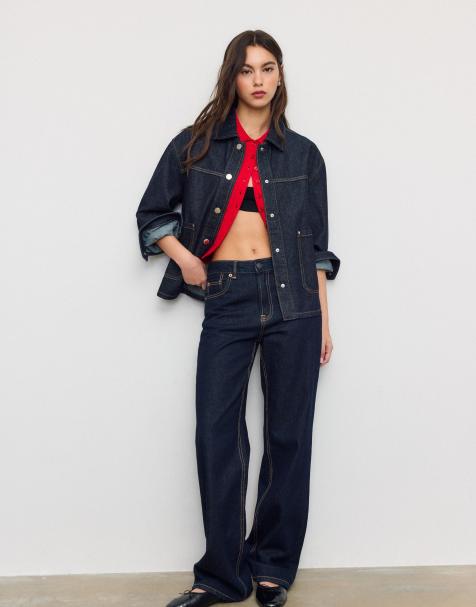 Stradivarius - Denim jack met zakken in blauw denim met spoeling - view 1