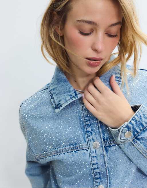 Stradivarius Denim jacket with patch pockets and rhinestones in medium light blue denim, 3 of 4