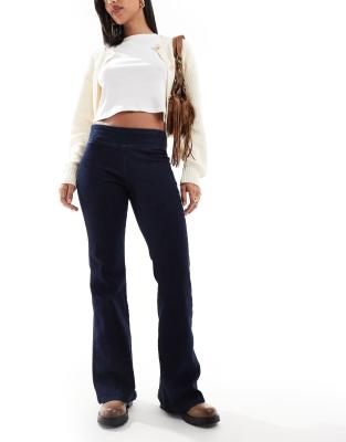 Stradivarius - Denim-Jeggings in Dunkelblau