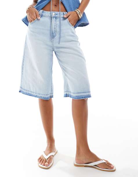 Stradivarius denim jort in light wash blue - view 1