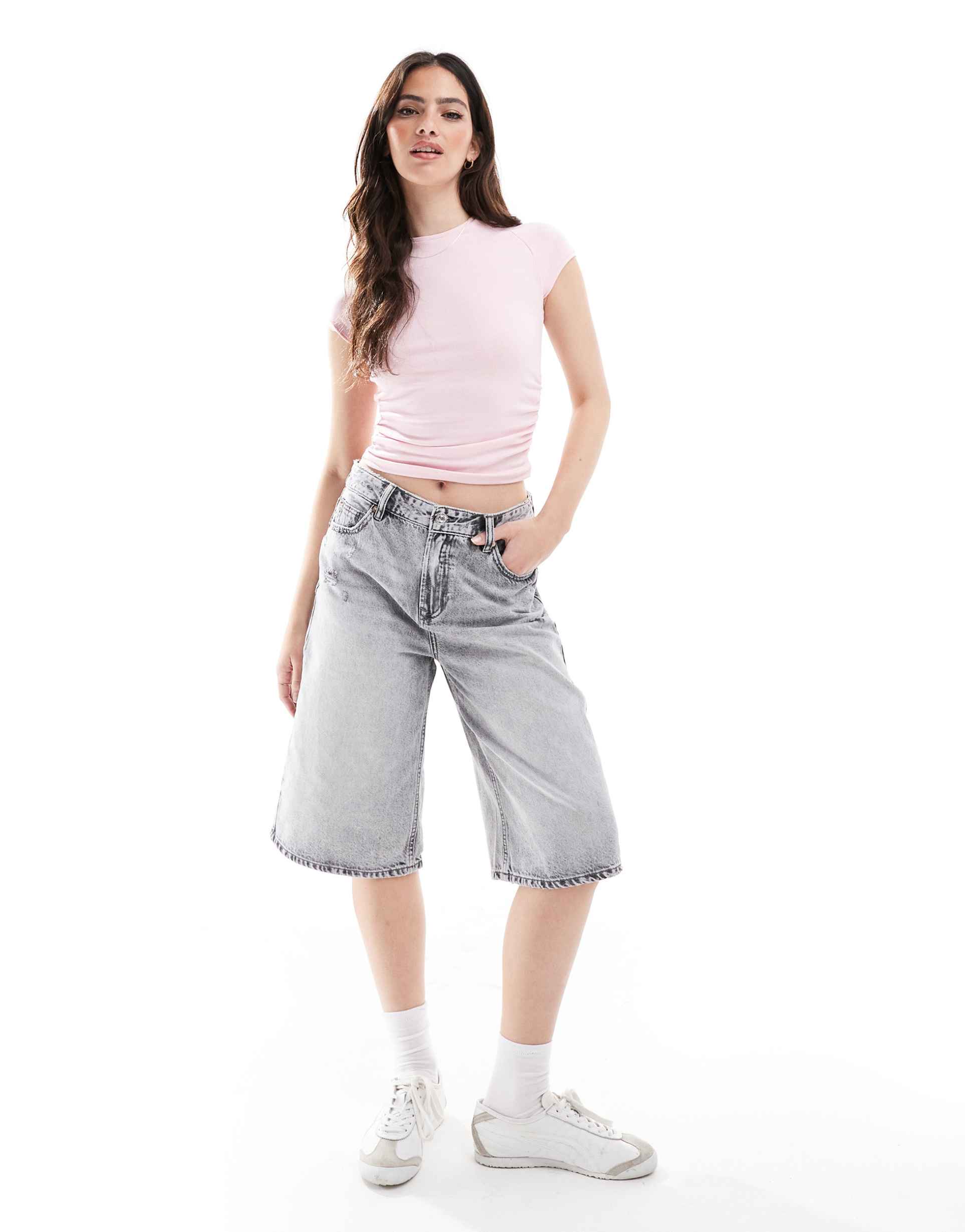 stradivarius denim jort in washed gray