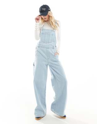 Stradivarius - Denim-Jumpsuit in Hellblau