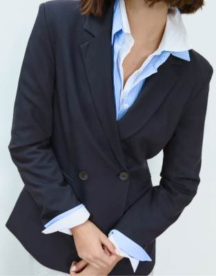 Stradivarius - Doppelreihiger Blazer in Dunkelblau mit schmalem Schnitt-Marineblau