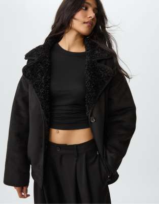 Stradivarius Double-faced Jacket With Contrast Collar In Black