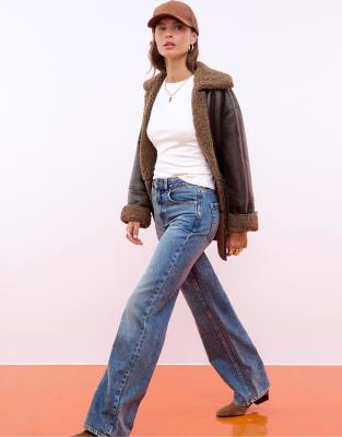 Stradivarius - Doubleface-Jacke in Braun mit Oversize-Passform und Knöpfen-Brown