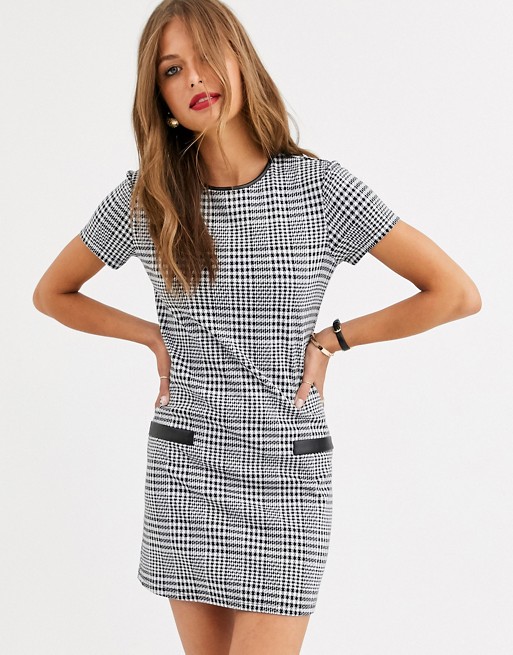 Stradivarius dress with faux leather pockets in dog tooth print