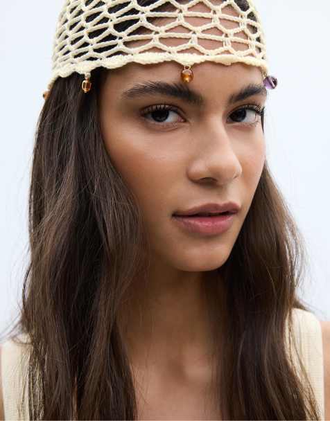 Stradivarius - Ecrufarvet hue med rhinsten - view 1