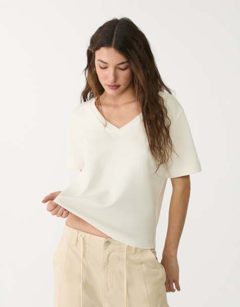 Stradivarius - Ecrufarvet regular fit-T-shirt i kraftigt stof - view 1