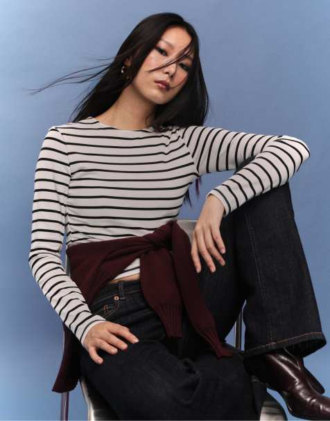 Stradivarius - Eenvoudig gestreept T-shirt met lange mouwen in ecru - view 1