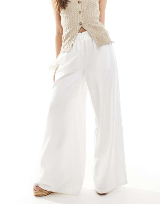 Stradivarius elasticated waist crinkle wide leg trouser in white