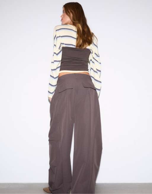 Stradivarius – Elegante Barrel-Hose in Braun, 3 von 4