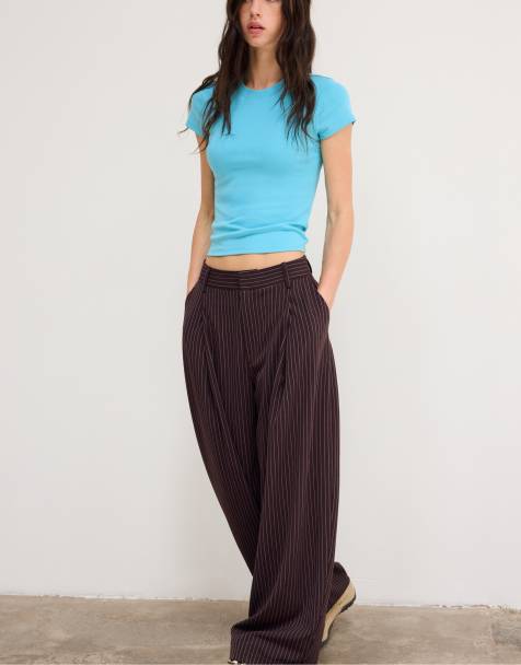Stradivarius – Elegante Barrel-Hose in Braun - view 1