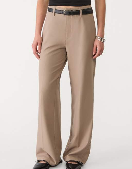 Stradivarius – Elegante, fließende Hose in Beige mit Gürtel und geradem Bein
