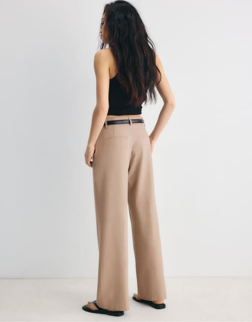 Stradivarius – Elegante, fließende Hose in Braun mit Gürtel und geradem Bein, 3 von 4