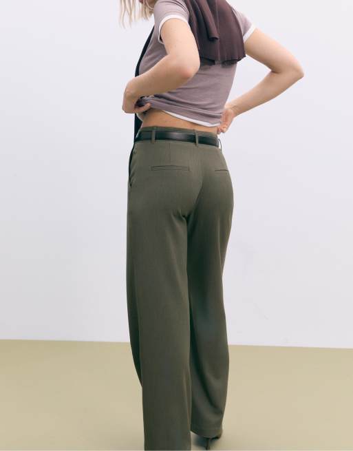 Stradivarius – Elegante, fließende Hose in Grün mit Gürtel und geradem Schnitt, 4 von 4
