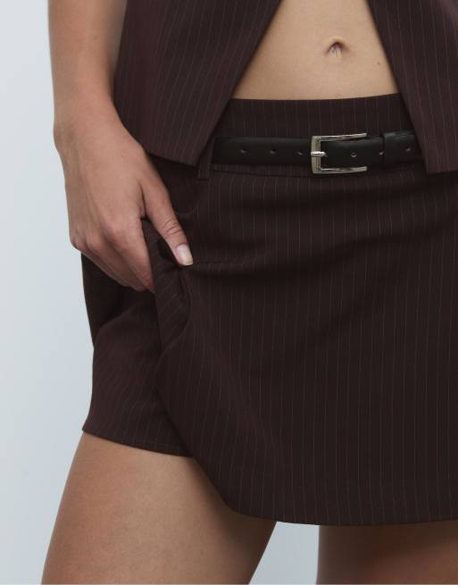 Stradivarius – Eleganter Mini-Skort in lila gestreift, 2 von 4