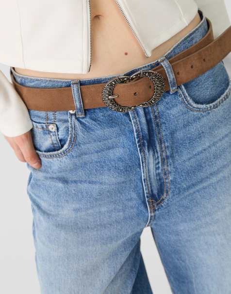 Stradivarius embossed double-buckle belt in pale camel - view 1