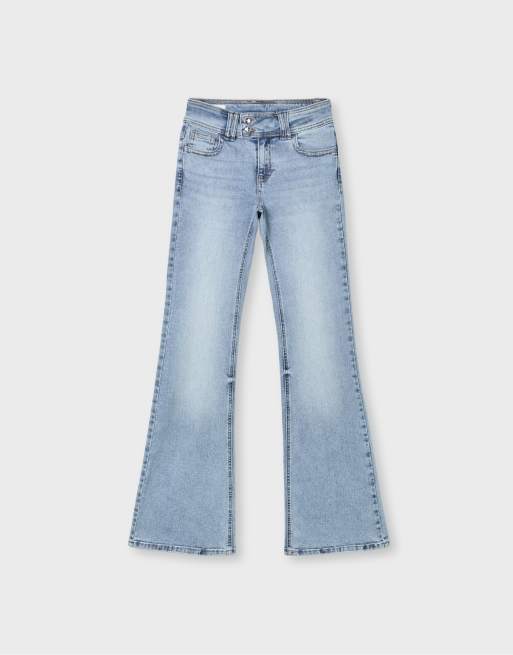 Stradivarius Embroidered bell bottom jeans with pockets in medium blue denim, 6 of 7